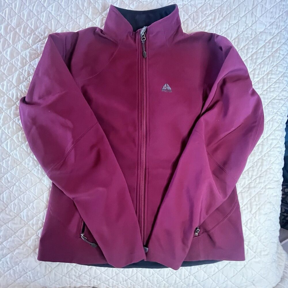 Nike ACG Jacket Womens Size Medium Fuschia Wool Blend Full Zip Pockets EUC